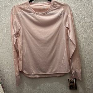 Athletic long sleeve shirt